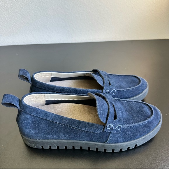 Vionic Uptown Slip-On Navy Suede Loafers Size: 7 NWOT